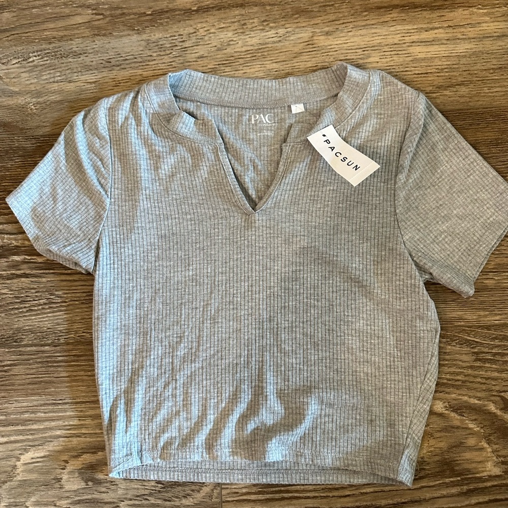 PACSUN cropped grey tee
